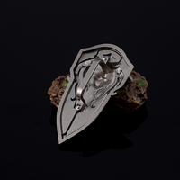 World of Warcraft Lion Shield 9,5 cm 64G Aleación de Zinc artesanía Metal pequeño juguete Mini modelo