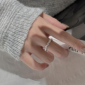 Anillo de Plata Pura S925 con Patrón Trenzado Cepillado, Diseño de Nicho, Simple, Moderno, Eterno, Medieval, Vintage, Microincrustado, Boca Abierta - Product Image 2