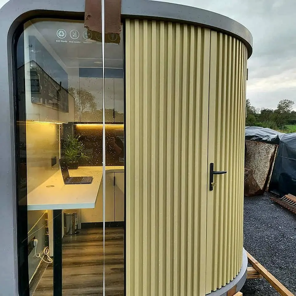 Cabana de madeira Quintal escritório, Escritório de vagens, Pequeno escritório em casa. Escritório Vagens Para Jardim sala de trabalho.