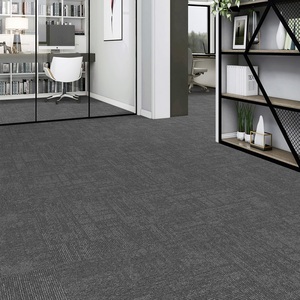 Alfombra Modular Comercial Moderna de Polipropileno con Bucle, Diseño a Rayas, Acolchada, con Base de PVC - Product Image 2