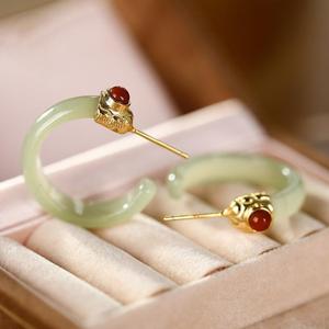 <span class=keywords><strong>2022</strong></span> gran oferta nuevo Color Corea Hetian Jade aro pendiente <span class=keywords><strong>C</strong></span> en forma de Jade pendiente para <span class=keywords><strong>mujer</strong></span> - Product Image 2