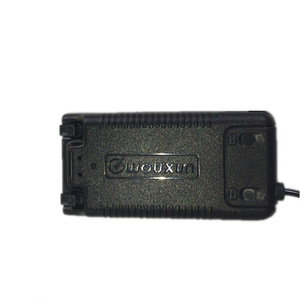 ที่ชาร์จในรถยนต์ Ouxun สำหรับวิทยุสื่อสาร KG WV50 แรงดันไฟฟ้าขาเข้า 12V พร้อมสายขดและปลั๊กจุดบุหรี่ - Product Image 3