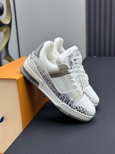 Giày tập luyện thể thao thương hiệu cao cấp, chất liệu da thật cao cấp, lớp lót lưới thoáng khí, phù hợp cho cả nam và nữ. - Product Image 5