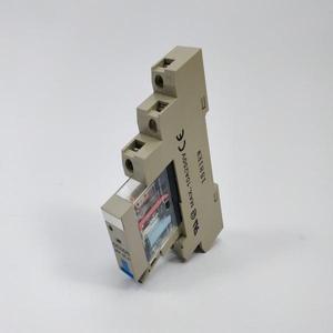 รีเลย์ PLC รุ่น G2R-1-SNI S พร้อม P2RF-05-E - Product Image 1