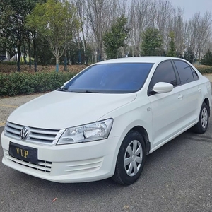 Exportation vers l'Afrique : Volkswagen <span class=keywords><strong>Santana</strong></span> 1.6L Manuelle <span class=keywords><strong>d</strong></span>'<span class=keywords><strong>occasion</strong></span> 2014, Essence, Conduite à Gauche, Économe en Carburant, Faible Taux de <span class=keywords><strong>D</strong></span>éfaillance - Product Image 1