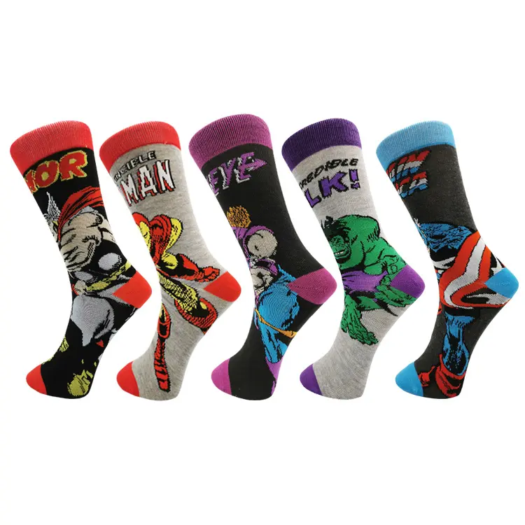 Beliebte Großhandel Hochwertige gekämmte Baumwolle Jacquard Logo Socken Anime Lustige Frauen Männer Crew Happy Socks