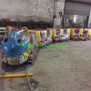 <span class=keywords><strong>Train</strong></span> de parc d'attractions 16 places Certificat CE Zhengzhou Track <span class=keywords><strong>Train</strong></span> Couleur personnalisée Centre commercial Intérieur <span class=keywords><strong>Train</strong></span> électrique - Product Image 4