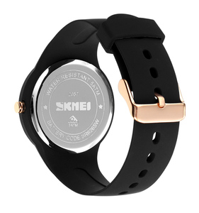 SKMEI 2057 Esfera redonda con <span class=keywords><strong>semana</strong></span> y fecha Correa de gel de sílice para dama Mujer Pareja Reloj de cuarzo para exámenes 3 Atm Impermeable - Product Image 4