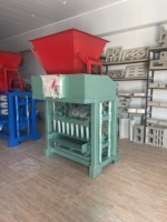 Machine à blocs de béton creux pour la production de blocs légers