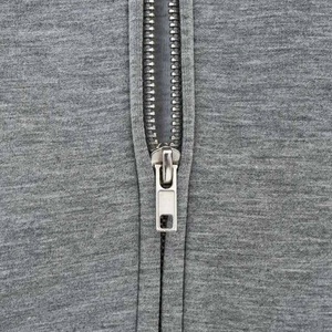 เสื้อฮู้ดดี้ผ้าฝ้ายทรงบ็อกซี่ แขนยาวแบบดรอปโชลเดอร์ ตัดเย็บแบบครอป ปักโลโก้  สำหรับผู้ชาย  ระบายอากาศได้ดี กันลม  แบบยูนิเซ็กซ์  หรูหรา - Product Image 5