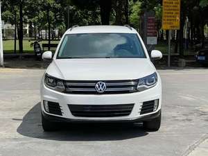 Volkswagen <span class=keywords><strong>Tiguan</strong></span> 300TSI automatique 2WD confort 2016 | VUS fiable et économe en carburant - Product Image 4