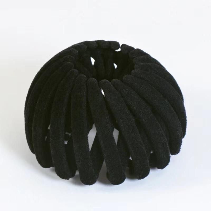 กำมะหยี่สีดำ