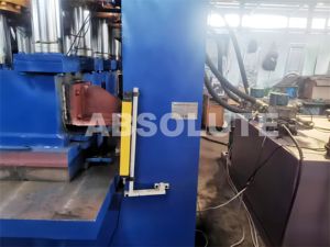 Presse hydraulique <span class=keywords><strong>à</strong></span> gaufrer les panneaux de porte de sécurité de 2500 tonnes Presse hydraulique <span class=keywords><strong>à</strong></span> gaufrage <span class=keywords><strong>à</strong></span> double <span class=keywords><strong>action</strong></span> avec cadre en acier inoxydable - Product Image 6