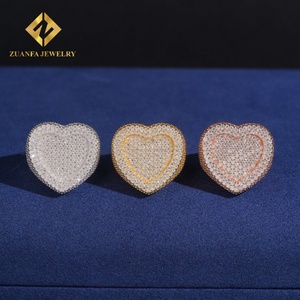 Anillo de Hombre de Plata de Ley 925 con Incrustaciones de Diamantes de Imitación VVS1 en Forma de Corazón, Estilo Hip Hop, de Lujo, al por Mayor - Product Image 2