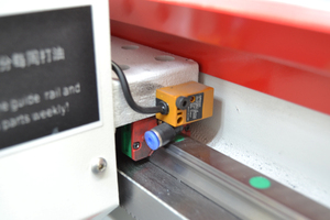 Máquina CNC de 3 Ejes para Acrílico, PVC, Letreros, Carteles, Logotipos y Letras, con la Mejor Calidad - Product Image 5