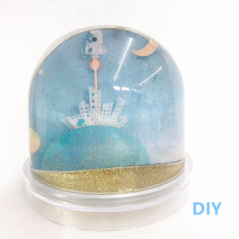 OEM Souvenir Globe Salju Plastik, Bingkai Foto Akrilik DIY, Dekorasi Rumah Bola Salju Plastik dengan Bingkai Foto