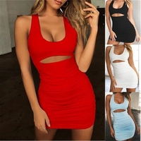 Robe sans manches plissée à taille ajustée, style streetwear européen et américain, décontractée et écologique, avec décolleté sexy apparent