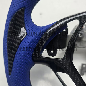 Volante Deportivo Popular de Fibra de Carbono con Agarre de Cuero Perforado, Compatible con Infiniti G27 G37 - Product Image 2