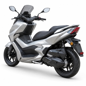 Scooter Eléctrico de 3000W AILU AL-ADV 72V 40Ah con Batería LiFePO4, Motor en el Eje, Asiento y Frenos de Disco Dobles, Venta al Por Mayor ODM para Adultos - Product Image 6
