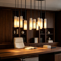 Lustre cylindrique moderne en albâtre personnalisable, approvisionnement direct usine, luminaire suspendu multi-lumières en marbre pour hall d'hôtel