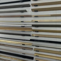 Profilé de plinthe en aluminium de luxe moderne 75mm/90mm/150mm Accessoires de revêtement de sol Plinthe décorative pour usage hospitalier Eau