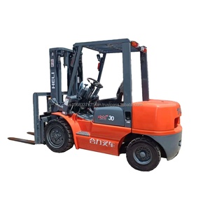 Montacargas Confiable de 3 Toneladas con Motor Diésel Heli 4WD, CPC30 CPCD30, Altamente Controlable, Seguro para Granjas, con 1 Año de Garantía - Product Image 1