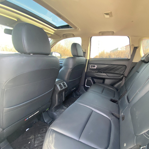 <span class=keywords><strong>Mitsubishi</strong></span> Outlander <span class=keywords><strong>de</strong></span> 7 Plazas con Asientos <span class=keywords><strong>de</strong></span> Cuero 2017 2018 2019, Auto Usado con Motor Turboalimentado Interno, Volante a la Izquierda - Product Image 5