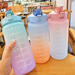 Grande capacità 2000 <span class=keywords><strong>millilitri</strong></span> gradiente tazza <span class=keywords><strong>di</strong></span> <span class=keywords><strong>plastica</strong></span> smerigliato bottiglia <span class=keywords><strong>di</strong></span> acqua graduata spazio paglia tazza comoda maniglia - Product Image 6