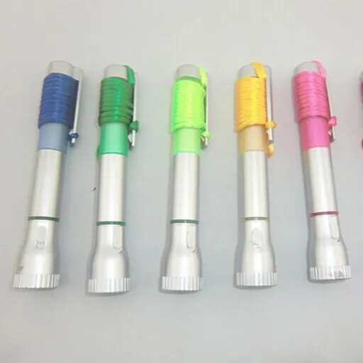 Luz caneta com Cor de plástico barato pendurar corda Estudantes caneta esferográfica caneta esferográfica de luz LED com função lanterna LED
