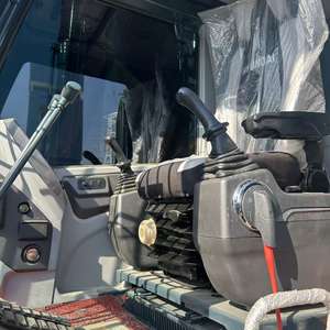 Excavatrice Hyundai 220 d'occasion, moteur d'origine, bon état de marche, à bas prix - Product Image 4