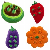 Jouet interactif pour chien Carrot Patch Snuffle : Cachette en peluche avec carottes qui couinent pour la stimulation mentale et le soulagement de l'ennui