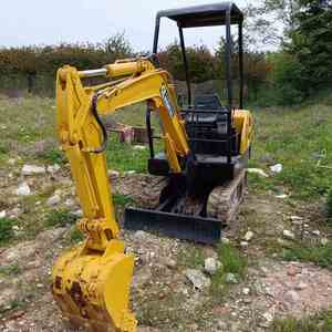 Excavatrice sur chenilles Komatsu PC18 d'occasion, mini-pelle hydraulique de 1,8 tonne, modèle 2022, bon état, machine disponible pour inspection vidéo - Product Image 2