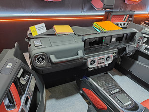 Kit intérieur RHD G Wagon W463 à W465, tableau de bord, écran LCD, panneaux de porte, sièges de voiture pour <span class=keywords><strong>Mercedes</strong></span> Benz Classe G G Wagon W463 - Product Image 2
