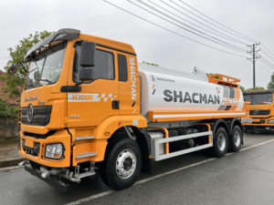 Camion-citerne d'arrosage de voirie municipale Shacman 20m³ de Chine, camion pulvérisateur d'eau anti-poussière pour mines - Product Image 6
