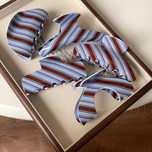 Pince à cheveux fantaisie en acrylique vert frais à rayures, collection Printemps-Été, pour filles - Product Image 2