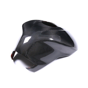 ฝาครอบถังน้ำมันคาร์บอนไฟเบอร์ 3K สำหรับรถมอเตอร์ไซค์ <span class=keywords><strong>Triumph</strong></span> Triple 765 RS รุ่นดัดแปลง ป้องกันเต็มรูปแบบ พร้อมอุปกรณ์เสริมลายทวิลล์เรืองแสง - Product Image 1