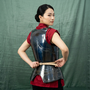 Armadura de Guerrero Femenina – Disfraz de Caballera Medieval |   Armadura Lista para la Batalla para Mujeres Valientes, Disfraz de Ren Faire, MetalCostume - Product Image 1