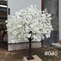 Plante de fleurs de cerisier artificielles personnalisées, arbre à fleurs de cerisier blanc rose en fausse soie pour la décoration de mariage