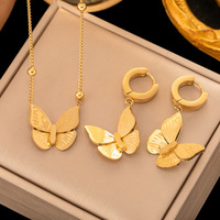 Parure de Bijoux Femme en Acier Inoxydable Or 18 carats, Perle, Coquillage, Zircon, Trèfle, Papillon et Cœur avec Collier, Bagues, Boucles d'Oreilles et Bracelet