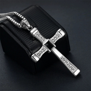 Venta caliente Fast and Furious 8 Collar de hombre dominante Toledo Mismo estilo Collar con colgante de Cruz para hombre - Product Image 4