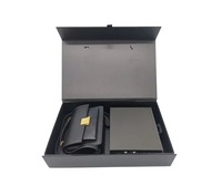Kotak kemasan kosmetik mewah kustom kertas seni sekali pakai kertas Kraft karton magnetik hitam ketebalan 3mm Matte Finish Foil