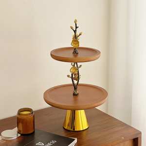Ensemble de plateaux <span class=keywords><strong>en</strong></span> <span class=keywords><strong>bois</strong></span> haut de gamme de luxe 2025 motifs de fleurs dorées pour la décoration de restaurant Cupcake fait à la main écologique fruits secs - Product Image 3