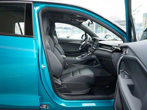 Lynk & Co 06 <span class=keywords><strong>Remix</strong></span> Usado, 1.5T Turbo 133kW 290N m, SUV Automático, Cuero Oscuro, R18, 6 Bolsas de Aire, Buen Estado - Product Image 4
