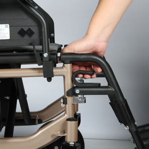 รถเข็นไฟฟ้าพับได้อัตโนมัติอัจฉริยะน้ำหนักเบาใหม่ปี 2025 สำหรับผู้สูงอายุและผู้พิการ - Product Image 5