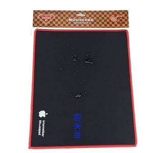 Tapis de souris Q1 250x300x3mm, surface en tissu imperméable, coutures sur les bords - Product Image 1