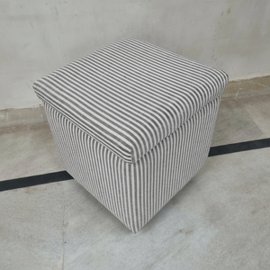 Taburete de pie plegable de madera convertible hecho a mano, otomano con diseño tradicional para dormitorio, sala de estar y uso en hospitales - Product Image 1