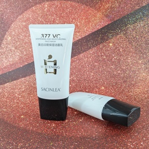 Tube en plastique blanc de luxe Sacinlea Vc pour lavage du visage, blanchissant et hydratant, avec double bouchon à vis ovale - Product Image 3