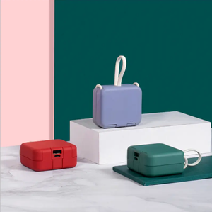Mini banco de energía portátil de 4000mAh <span class=keywords><strong>con</strong></span> salida de Puerto USB tipo C y soporte para teléfono batería <span class=keywords><strong>externa</strong></span> <span class=keywords><strong>con</strong></span> <span class=keywords><strong>enchufe</strong></span> - Product Image 2