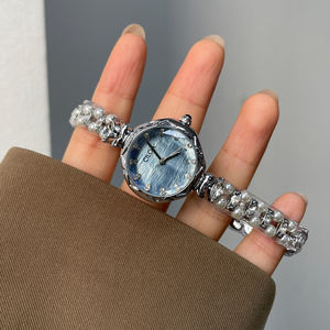 Reloj de Pulsera con Perlas Redondas Azules CILOA, Reloj de Cuarzo de Alta Calidad, Impermeable, Informal y Personalizable para Mujer - Product Image 1