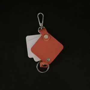 Porte-clés en cuir vierge pour sublimation thermique, personnalisable avec motif litchi - Product Image 4